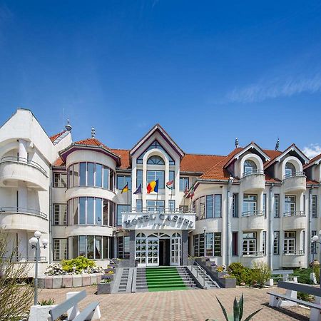 Hotel Castel Сфынту-Георге Экстерьер фото